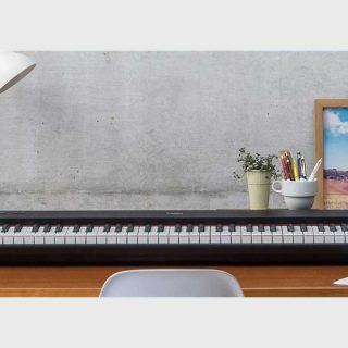 Le piano numérique Yamaha NP-11 Piaggero